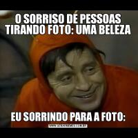 O SORRISO DE PESSOAS TIRANDO FOTO: UMA BELEZAEU SORRINDO PARA A FOTO: