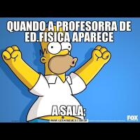 QUANDO A PROFESORRA DE ED.FISICA APARECEA SALA;