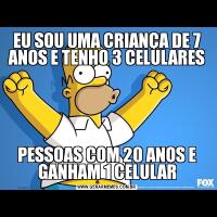 EU SOU UMA CRIANÇA DE 7 ANOS E TENHO 3 CELULARESPESSOAS COM 20 ANOS E GANHAM 1 CELULAR